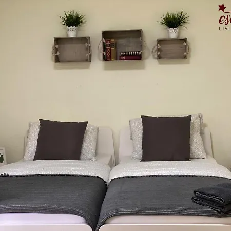 Estrella Living 89 Istanbul דירה הרנה